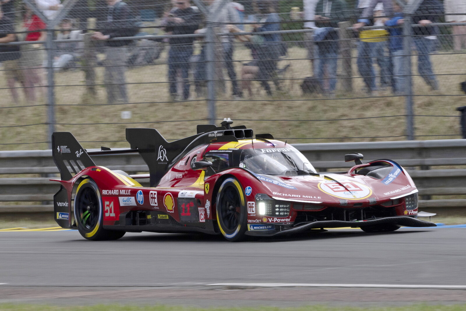 solo su discovery la diretta integrale della 24h di le mans 2025 l8217ultima su sky