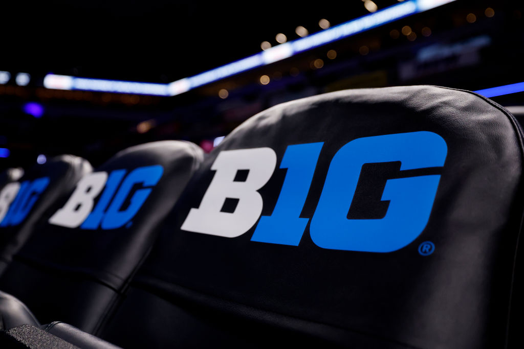 DAZN si assicura i diritti pluriennali internazionali per gli sport universitari statunitensi grazie all’accordo tra Big Ten Conference e FOX Sports DAZN si assicura i diritti pluriennali internazionali per gli sport universitari statunitensi grazie all’accordo tra Big Ten Conference e FOX Sports