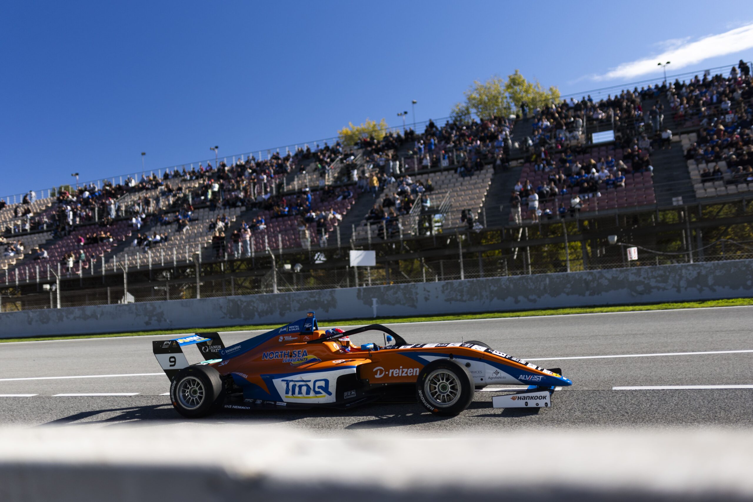 dazn trasmetter224 nel 2026 in diretta in tutta europa la formula 4 spagnola l8217eurocup 3 e lo spanish winter championship